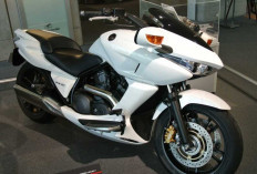 Honda DN-01 (2008): Motor Gede yang Terlalu Nyeleneh untuk Zamannya, Kini Jadi Barang Langka Berkelas