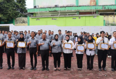 Momentum Apel Pagi, Kakanwil Tekankan Disiplin dan Berikan Penghargaan bagi Insan Berprestasi