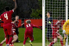 Hasil Liga Champions 2025: Liverpool Dipermalukan PSV 1-4.