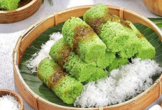 Kue Putu, Jajanan Tradisional yang Tetap Bertahan di Tengah Gempuran Kuliner Modern