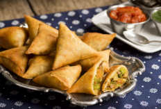 Tren Kuliner, Samosa Isi Ayam Kari, Camilan Pedas yang Menggoda Lidah