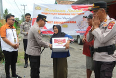 Polres OKU Timur Salurkan 417 Paket Bantuan Sosial Kepada Masyarakat