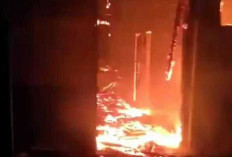 Tiga Ruangan di SMPN 21 OKU Ludes Terbakar