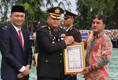Bantu Ungkap Kasus Pembunuhan, Kepala Desa Bumi Kawa Terima Penghargaan Polres OKU