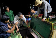 Polda Sumsel Sita Dua Kapal Bermuatan 82 Ribu Kiloliter Solar Ilegal di Perairan Banyuasin