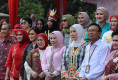 Hari Kebaya Nasional 2026: Sumsel Pecahkan Rekor MURI Parade Perempuan Berbusana Songket Terbanyak