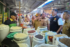 Pastikan Stok Aman dan Harga Stabil, TPID OKUT Sidak Pasar