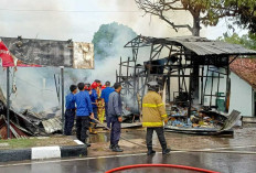 Si Jago Merah Mengamuk, 8 Kios Pedagang Di Asrama Zidam Palembang Terbakar