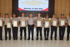 Kapolres OKU Beri Penghargaan Anggota Berprestasi
