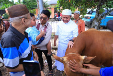 Gubernur Herman Deru Isi Hari Raya Idul Adha dengan Berbagi Kurban dan Menjaga Nilai Kebersamaan Keluarga