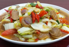 Tumis Sawi Putih Bakso Saus Tiram, Hidangan Sederhana yang Semakin Populer di Tengah Gaya Hidup Modern