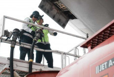 Pertamina Patra Niaga Kilang Plaju Pastikan Produksi Avtur Aman Kawal Keberangkatan Jemaah Haji Embarkasi 