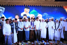 Gubernur Herman Deru Hadiri Haul dan Takziah 40 Hari Kemas H. Abdul Halim Ali di Graha Dakwah Al-Halim.