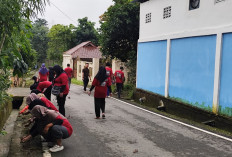 Dukung Gerakan Kurvey, SPPG Bambu Kuning Gunung Ibul Bersama Warga Kompak Gorong Jaga Kebersihan Lingkungan