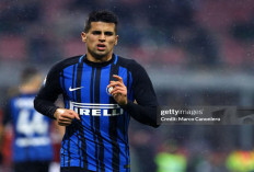 Barcelona Ajukan Tawaran ke Al Hilal, Peluang Inter Dapatkan João Cancelo Menipis.