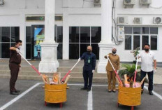 Kejari Lubuklinggau Musnahkan Barang Bukti 44 Perkara
