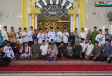 Safari Jumat di Masjid Darussalam Muara Enim, Wagub Cik Ujang Apresiasi Semangat Gotong Royong Warga
