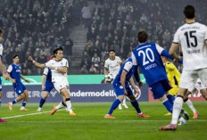 Hasil DFB Pokal: Monchengladbach Menang 3-1 atas Karlsruher, Kevin Diks Jadi Sorotan