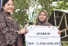Mengukir Prestasi dari Halaman Buku, Fadillah Naik ke Panggung HUT ke-116 OKU