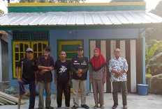 Baznas OKU Serahkan Kunci Program Bedah Rumah Gratis