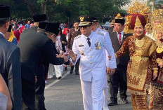 Bupati OKU Pimpin Upacara HUT RI ke-81, Sang Merah Putih Berkibar di Langit Bumi Sebimbing Sekundang