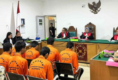 8 Terdakwa Kasus Perusakan Fasum, 