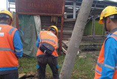 PLN ULP Baturaja Gerak Cepat Respon Laporan Warga, Perbaiki Posisi Kabel Rendah demi Keamanan
