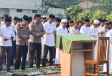 Ratusan Jemaah di Lubuk Raja Gelar Shalat Istisqa, Memohon Hujan di Tengah Kemarau Panjang