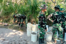 Satu Ember Pasir, Sejuta Manfaat: Gotong Royong TNI dan Warga Hadirkan Berkah di Desa Cukil