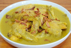 Opor Ayam, Kuliner Tradisional yang Tetap Jadi Favorit Keluarga Indonesia