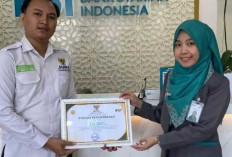 BAZNAS OKU Berikan Piagam Penghargaan