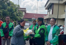Polres dan Pemkot Lubuklinggau Bagikan Ratusan Paket Sembako, Pererat Sinergi dengan Ojol Jelang Idul Fitri