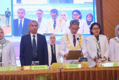 269 Lulusan FK UNSRI Resmi Dilantik dan Diambil Sumpah, Siap Mengabdi di Dunia Kesehatan