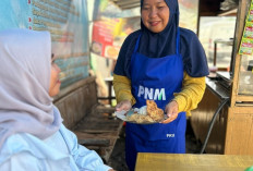 Holding Ultra Mikro Terbukti Tingkatkan Kesejahteraan, Perempuan Ini Sukses Kembangkan Usaha Rumahan 