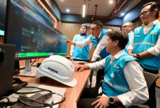 Jaga Terang di Hari Kemenangan, Cerita Petugas PLN Amankan Keandalan Listrik di Momen Idulfitri